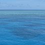Das glasklare Wasser ist hier 29 Grad warm.