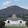 Blick vom Dach des Parliament House Richtung War Memorial.